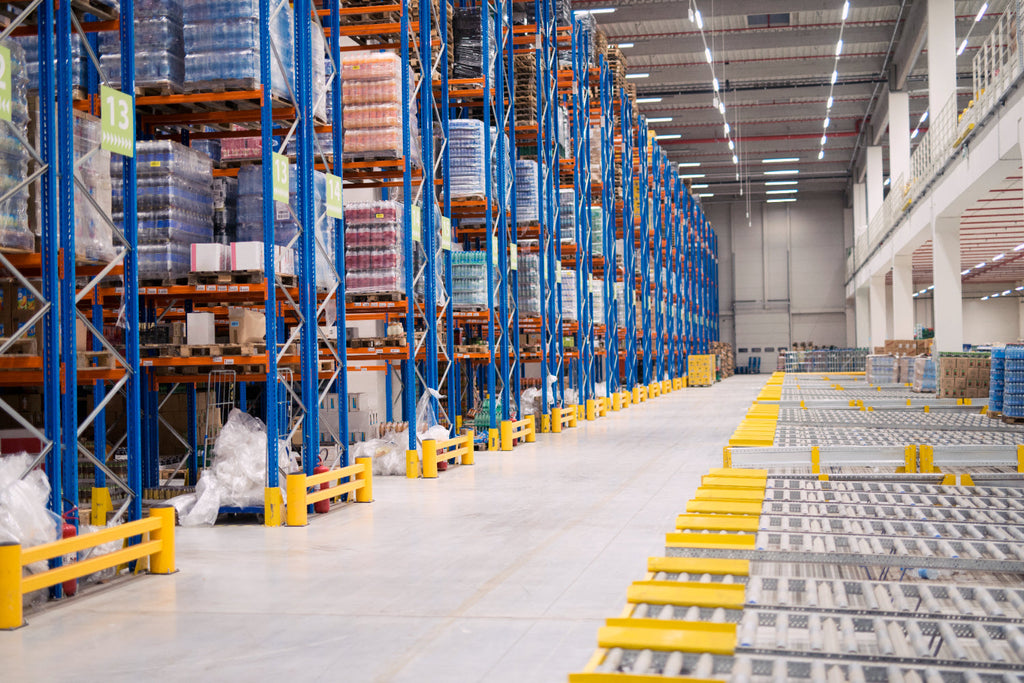 Different LED Lighting Solutions for Effective Warehouse Space Management